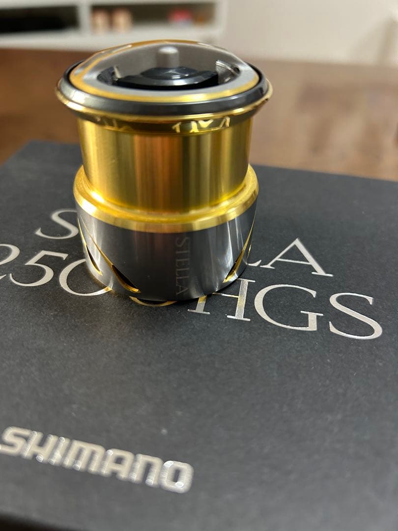 美品　シマノ 14 ステラ 2500HGS