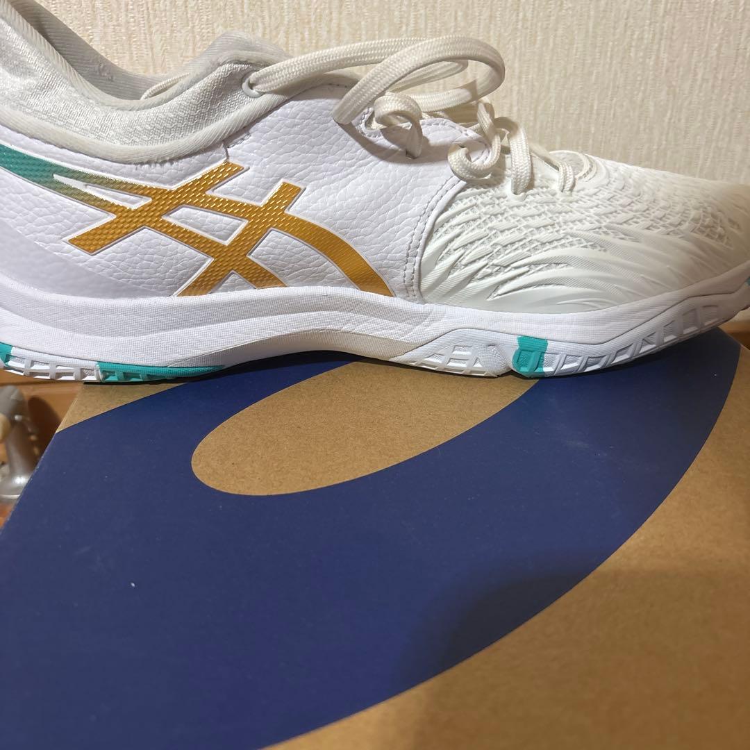 asics バスケットボールシューズ 河村ゆうき選手着用モデルホワイト/ゴールド