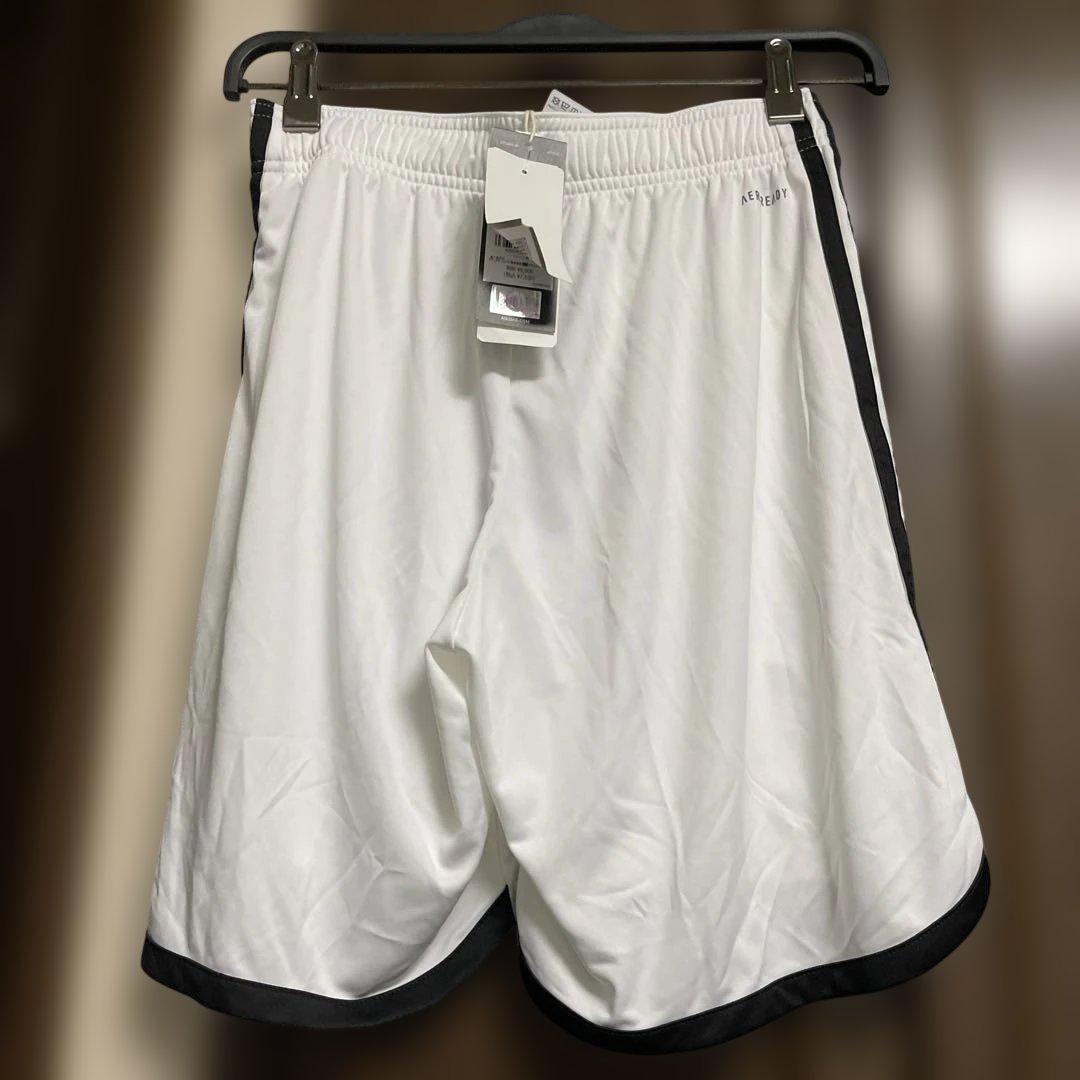 新品タグ付きadidas Manchester United サッカーパンツ