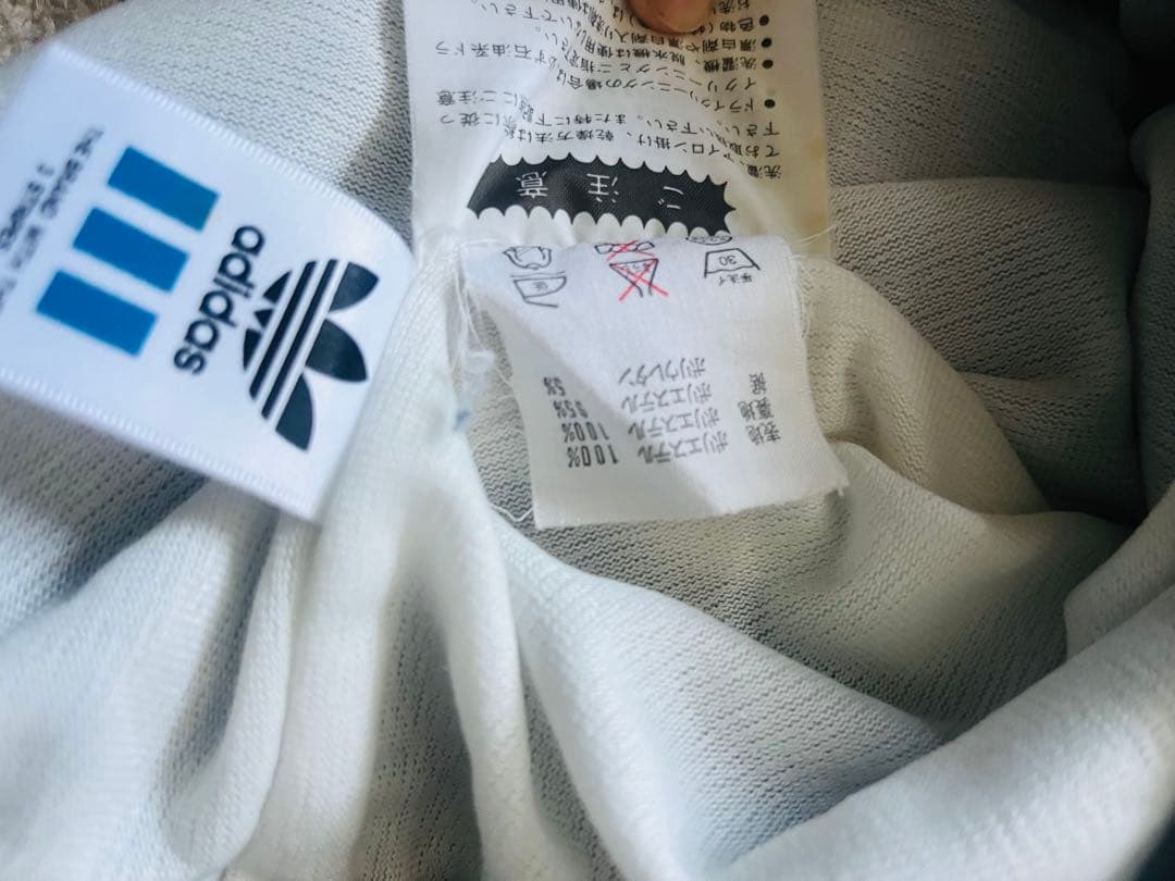 adidas トラックパンツ