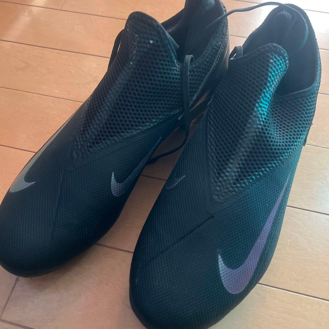 新品！未使用！Nike サッカーシューズ 黒 PHANTOMSN
