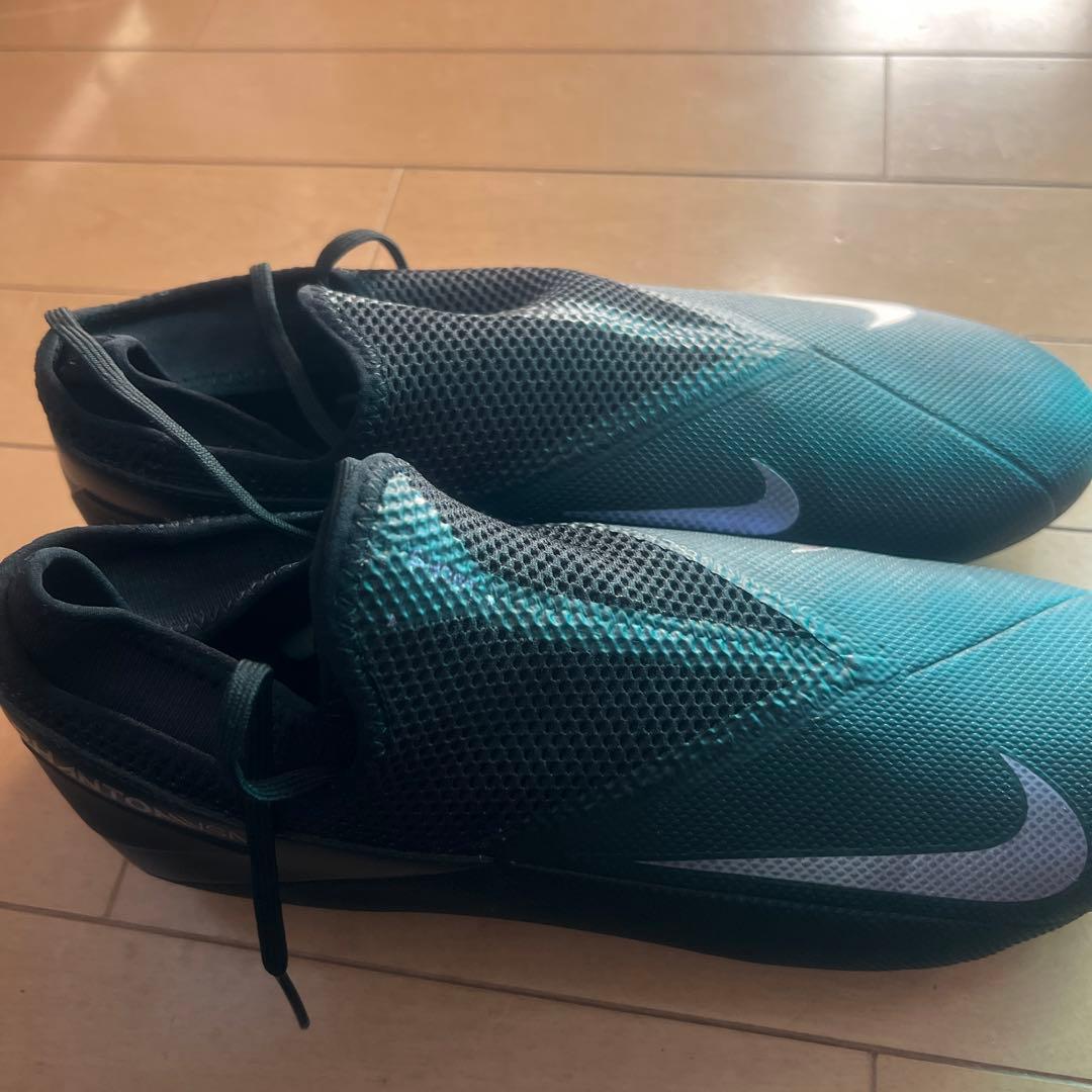 新品！未使用！Nike サッカーシューズ 黒 PHANTOMSN