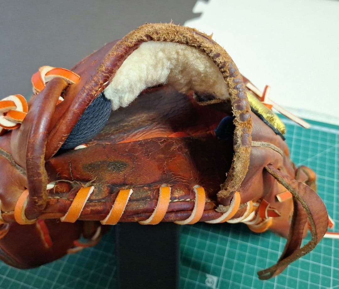 ミズノ プロ硬式野球グローブ 投手用前田モデル