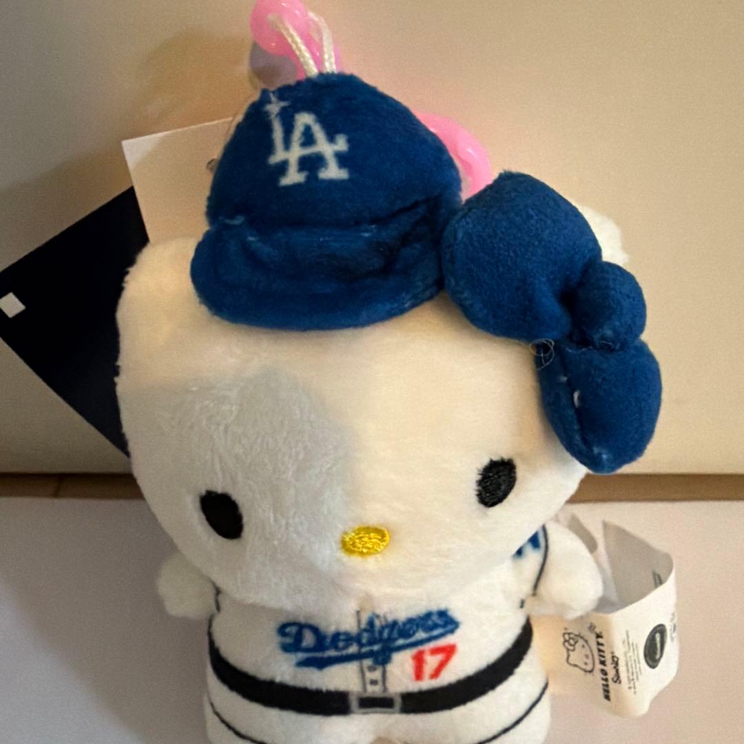 ハローキティ×ドジャース大谷翔平　マスコットキーホルダー MLB公式