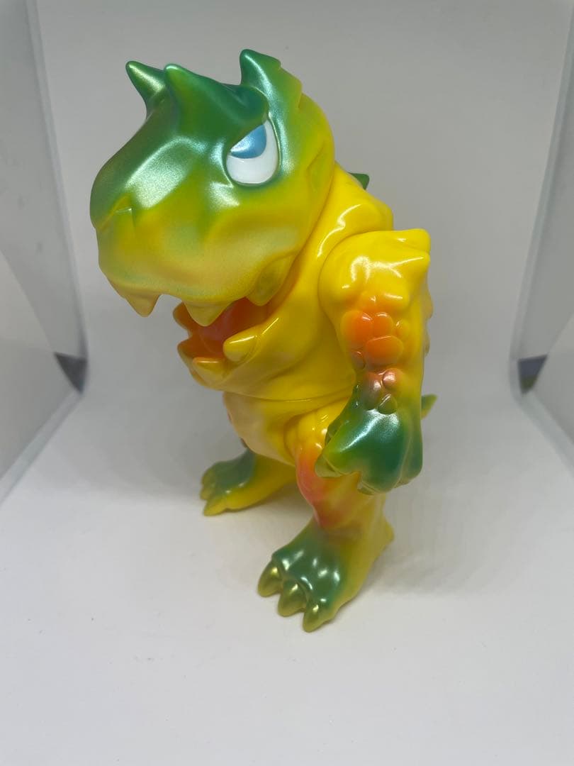 ユーキデイドリーマー ダイノワン　ソフビ