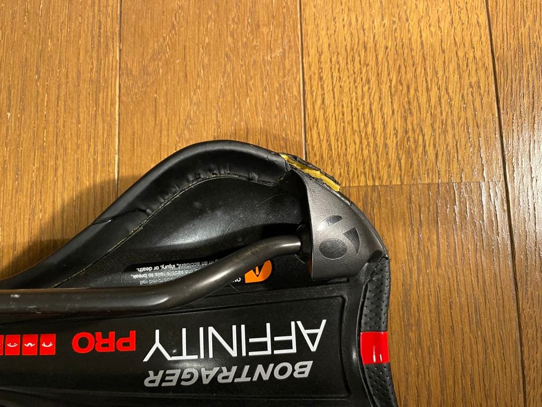 BONTRAGER AFFINITY PRO サドル カーボンレール
