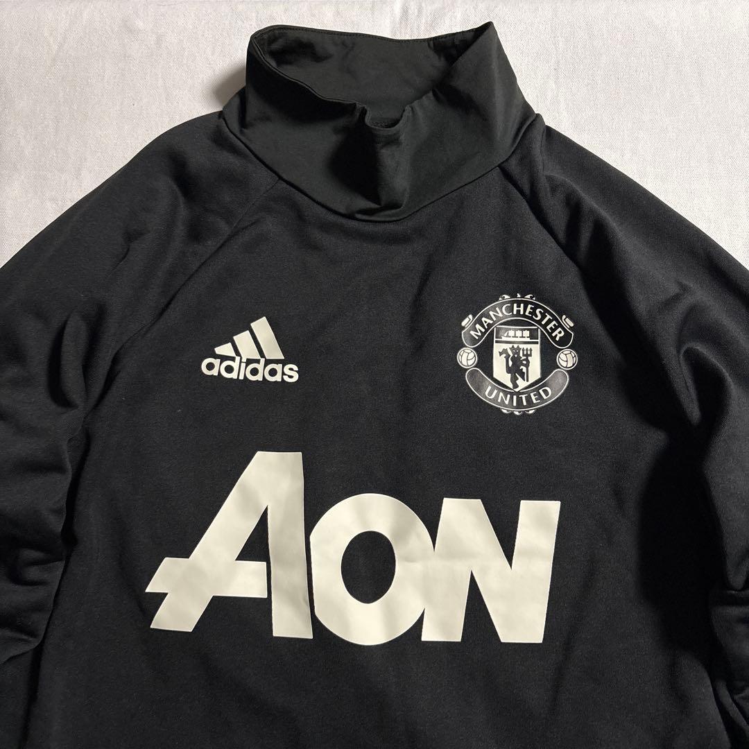 美品 adidas マンチェスターユナイテッド ハイネック トレーニングウェア