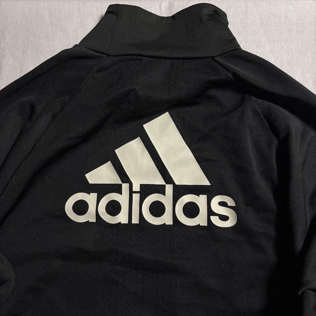 美品 adidas マンチェスターユナイテッド ハイネック トレーニングウェア