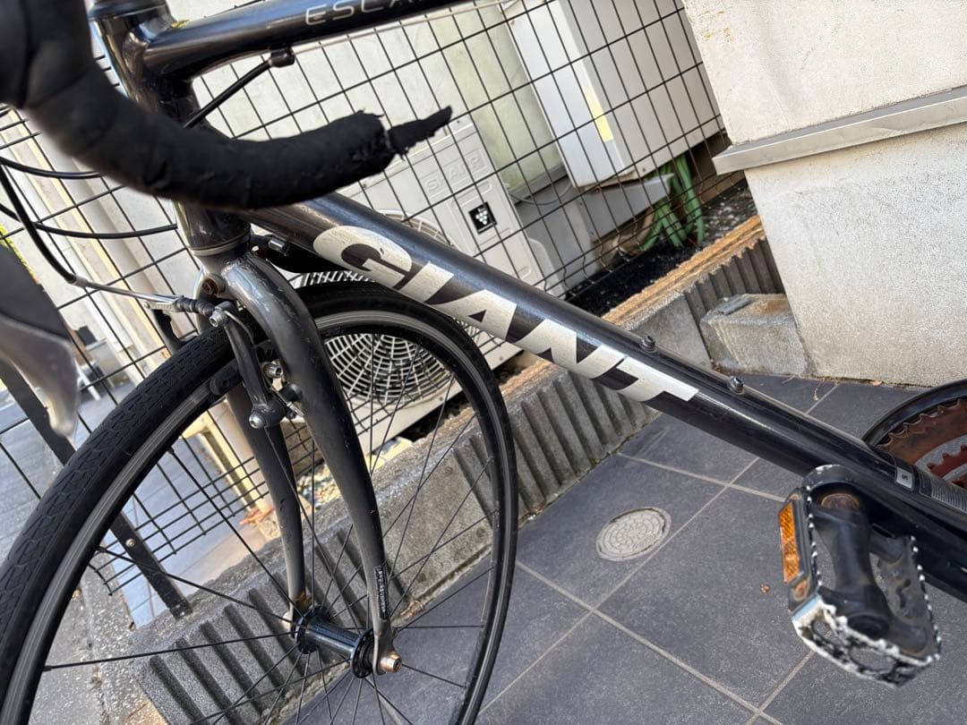 【ジャンク品】GIANT ESCAPE R DROP クロスバイク 黒　ブラック