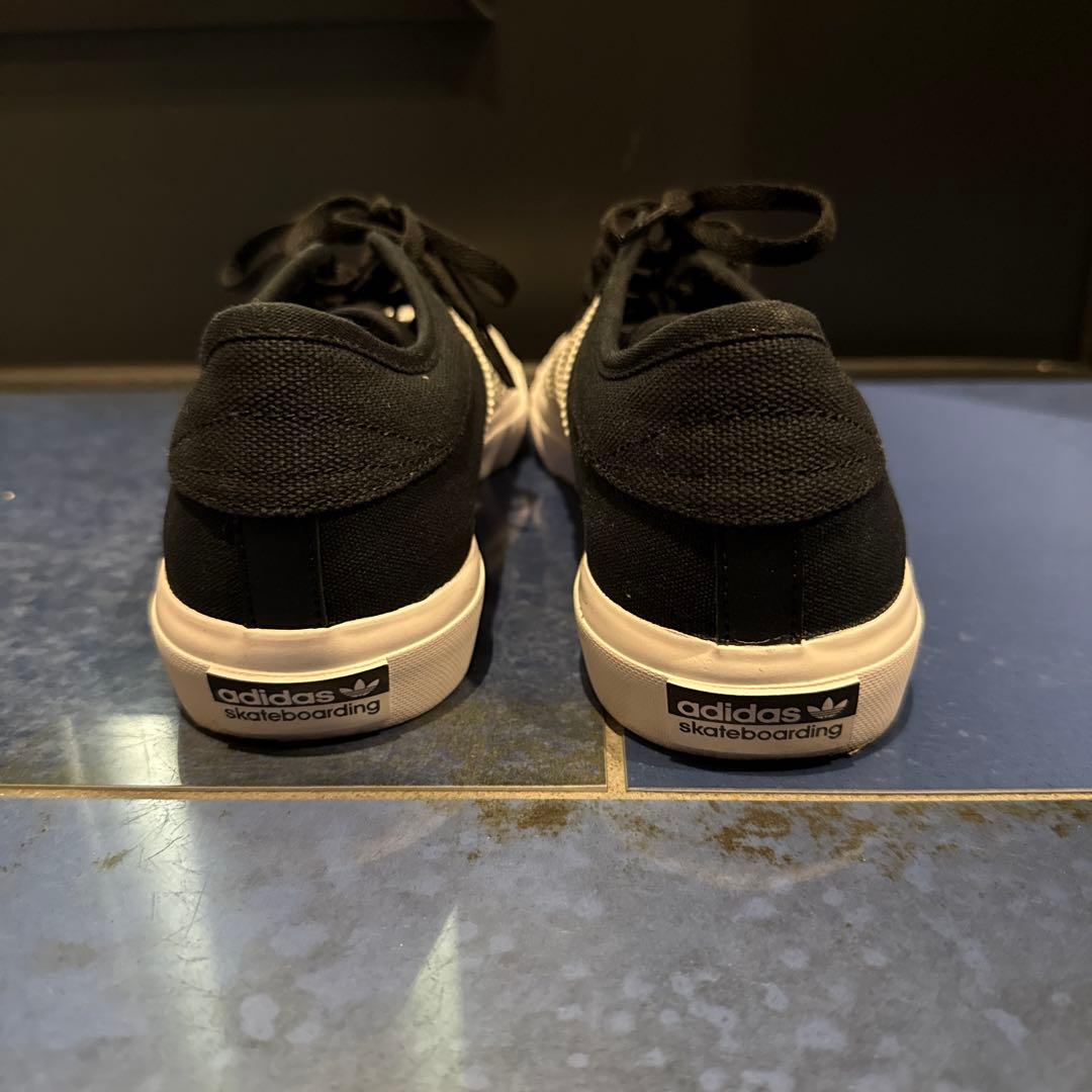 adidas skate boardingマッチコート