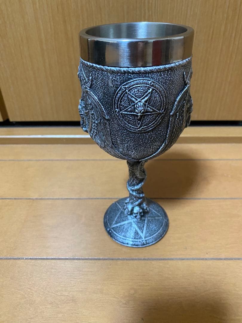 聖杯　西洋彫刻 ダークサタニズム