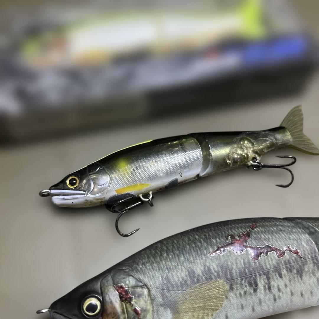 バス釣り　ジョインテッドクロー128 .178セット売り　バスカラー　テール無し