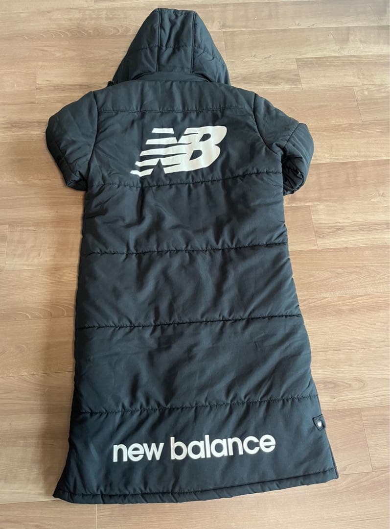 【本日のみ値下げ】New Balance ブラック ベンチコート