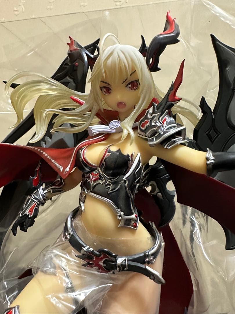 神撃のバハムート　ダークジェネラル フィギュア　　　AMAKUNI