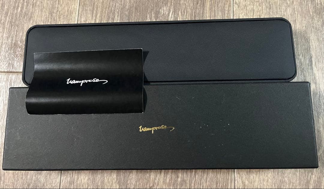 ミュージシャン Independent -Red Stone- Designed by HYDE