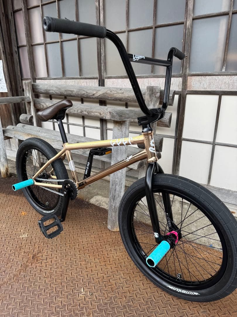 BMXバイク CULT HAWK AK フルカスタム　20.5”