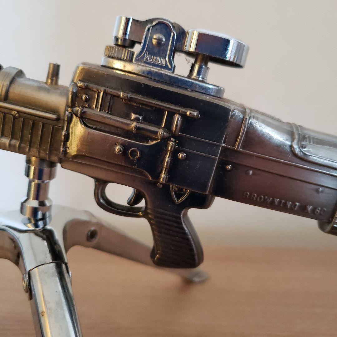 メタル製ライフル型フィギュア 三脚スタンド付き