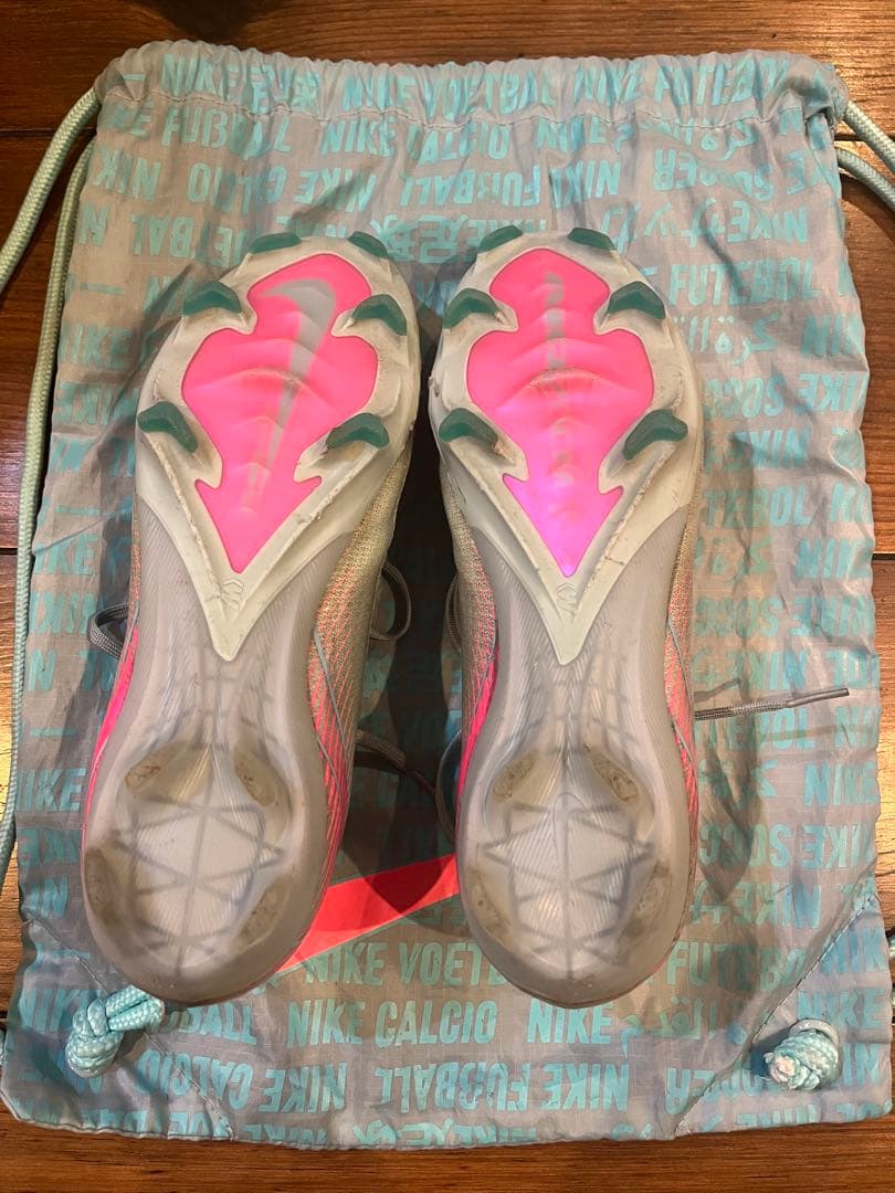 Nike サッカーシューズ スパイク グレー/ピンク