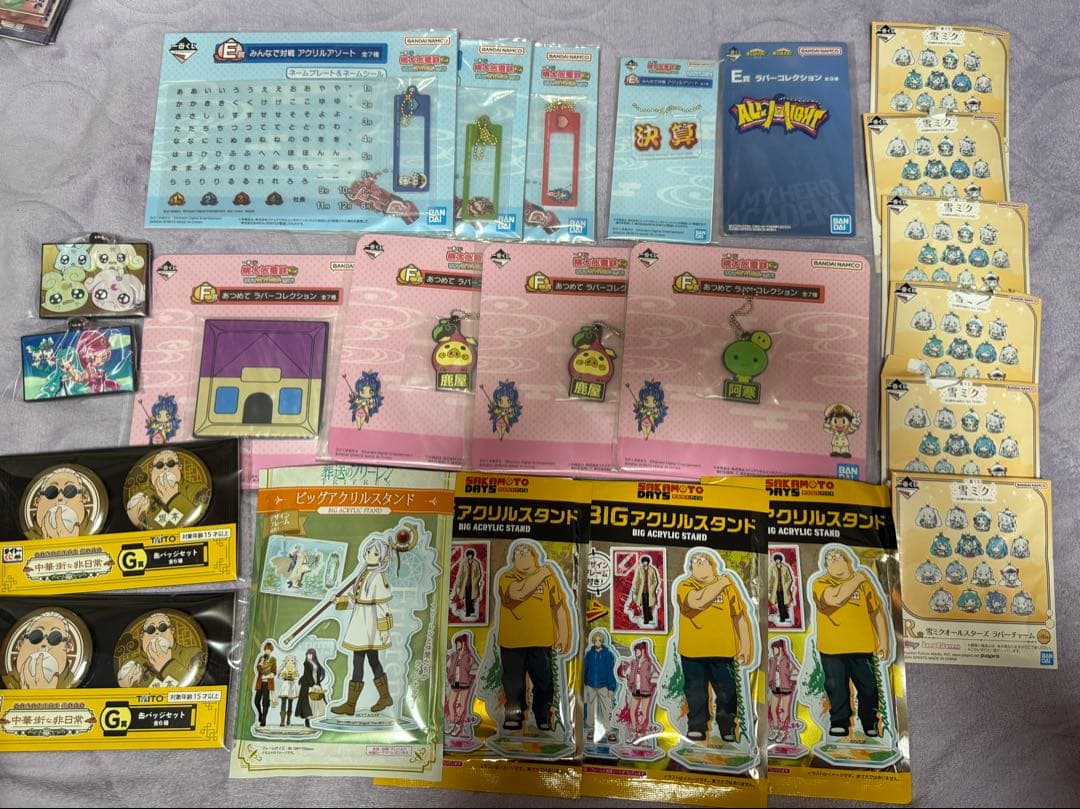 アニメグッズ まとめ売り 125点 ダンボール100サイズ