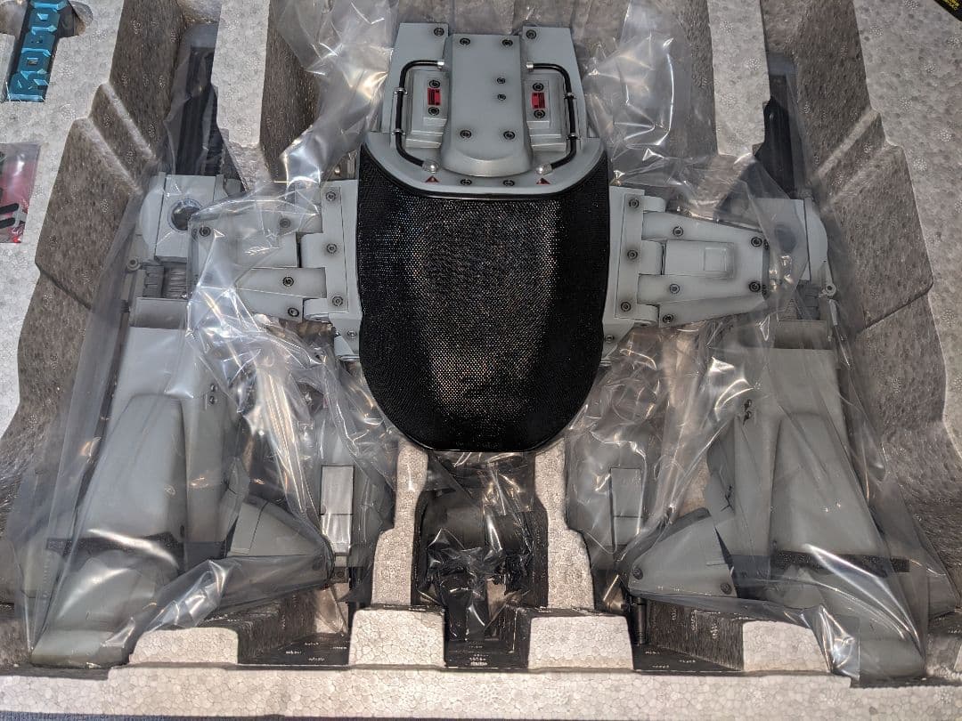 ホットトイズ ED-209 MMS204ロボコップ 1/6 アクションフィギュア