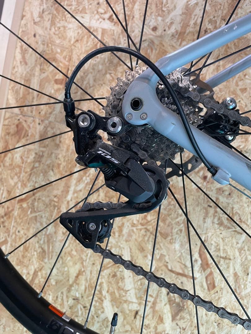 TREK EMONDA ALR5 105仕様 トレック　引き取り限定