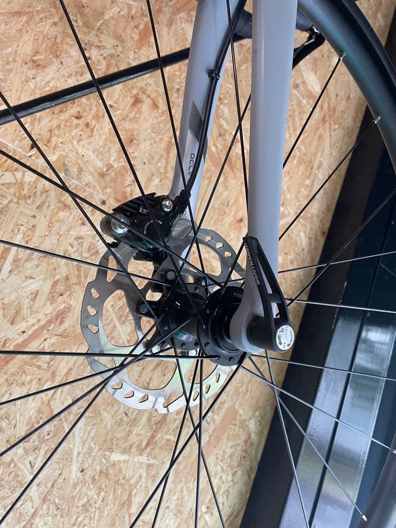 TREK EMONDA ALR5 105仕様 トレック　引き取り限定