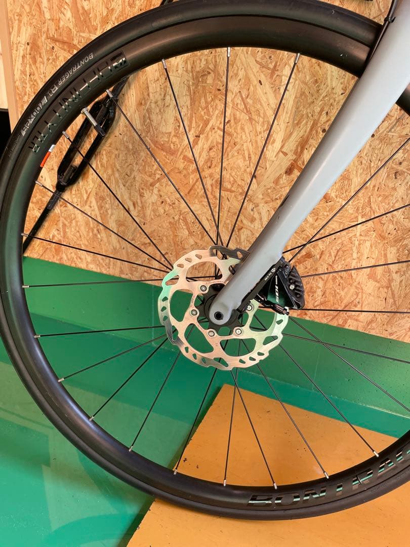 TREK EMONDA ALR5 105仕様 トレック　引き取り限定