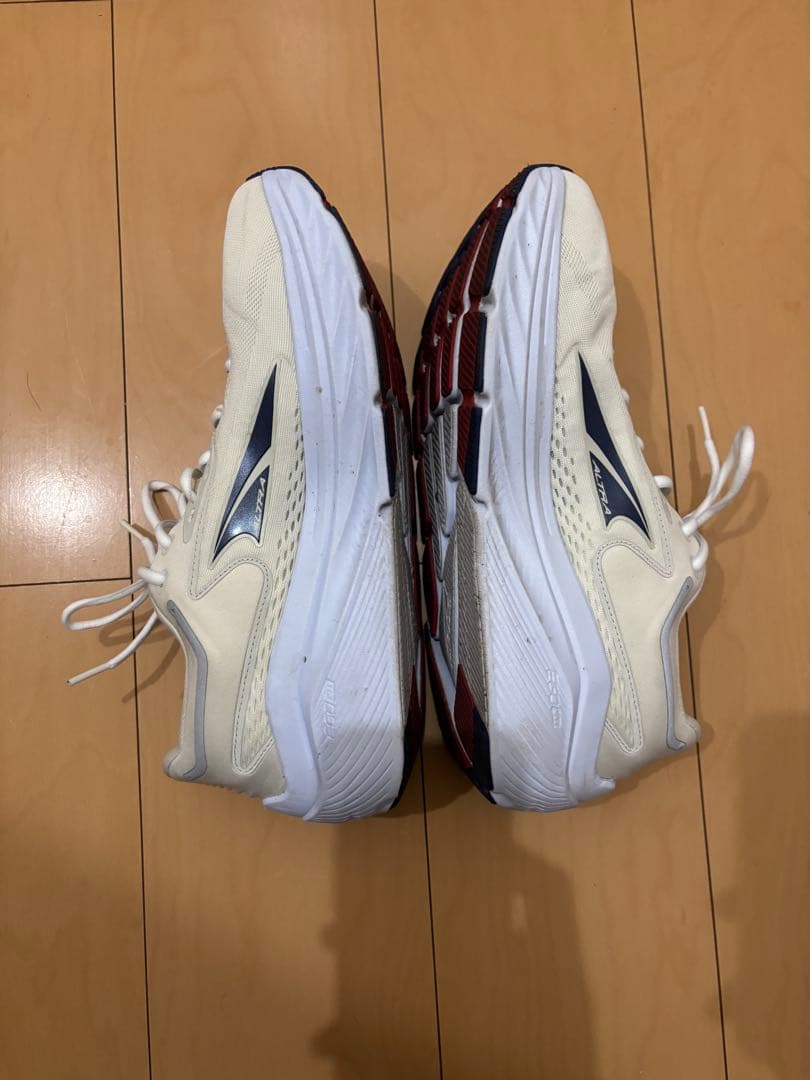 Altra via Olympus ランニングシューズ