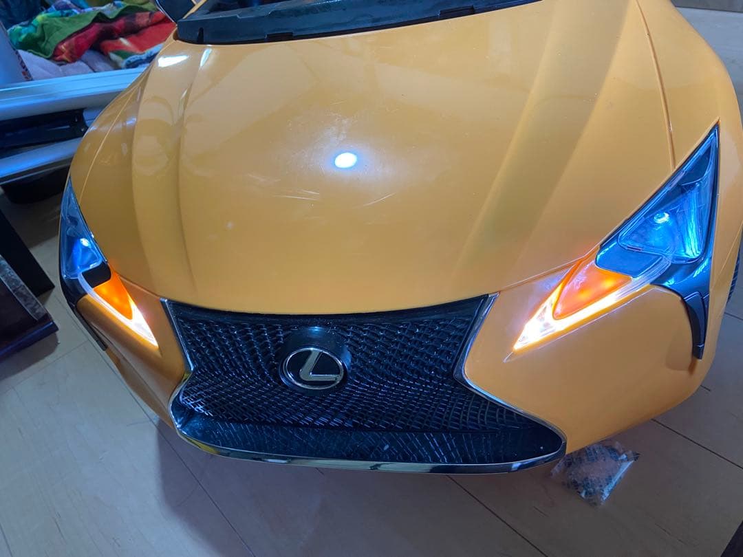 Lexus 電動乗用車 イエロー　LC500 ラジコンカー　引取限定　福岡桂川