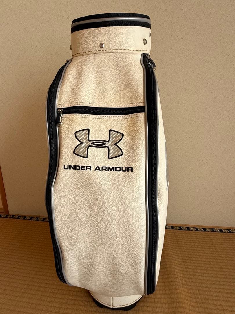 Under Armour ゴルフバッグ ホワイト