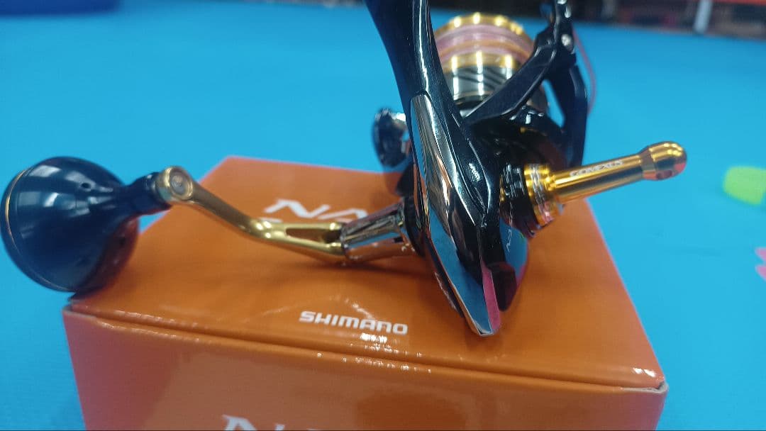 シマノ 16 ナスキー 4000XG　ゴメスサスハンドルノブ付