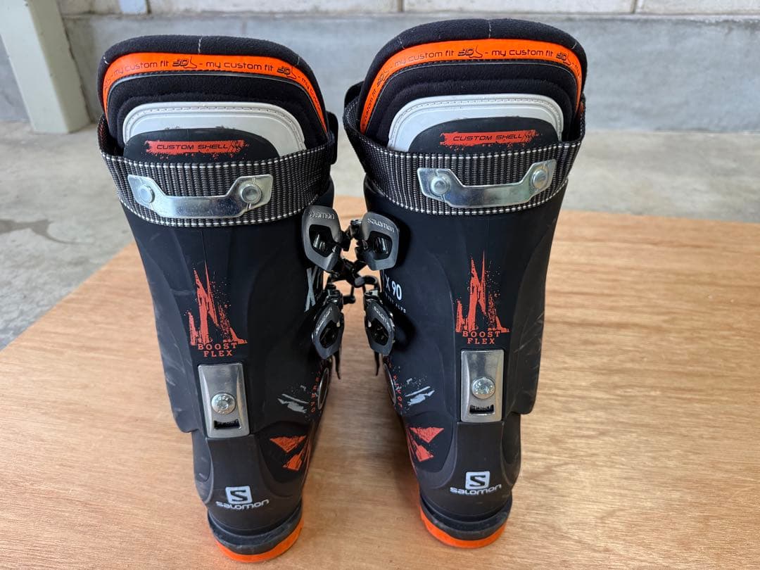 SALOMON カービングスキー4点セット 板・ビンディング・ブーツ・ストック