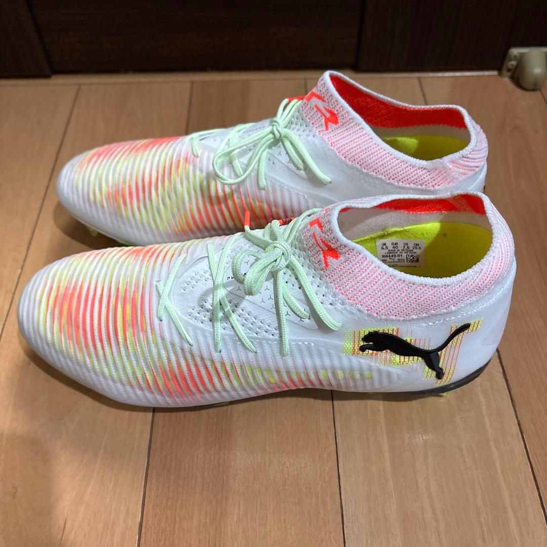 PUMAメンズフューチャー8アルティメットローンチFGサッカースパイク