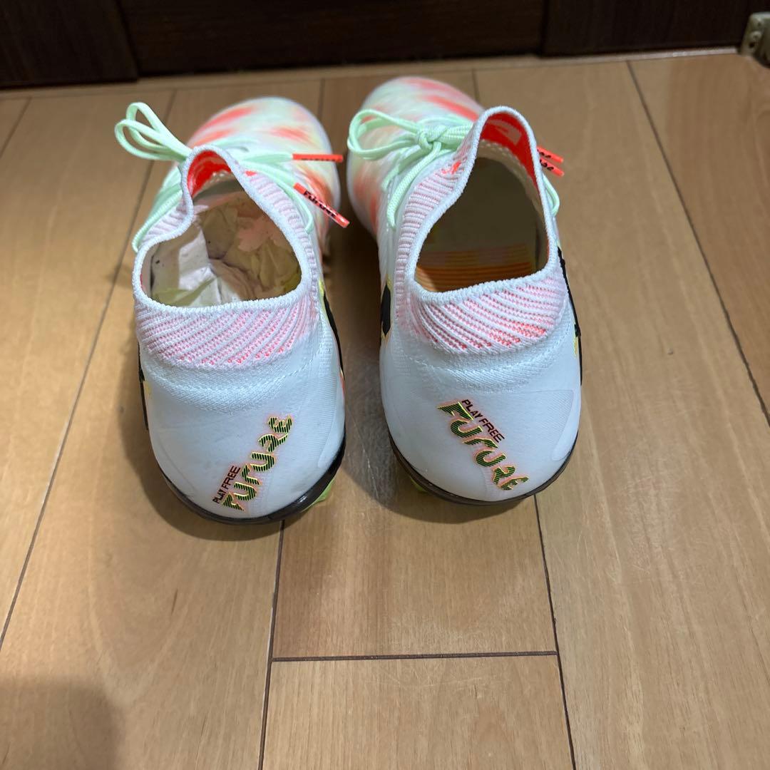 PUMAメンズフューチャー8アルティメットローンチFGサッカースパイク