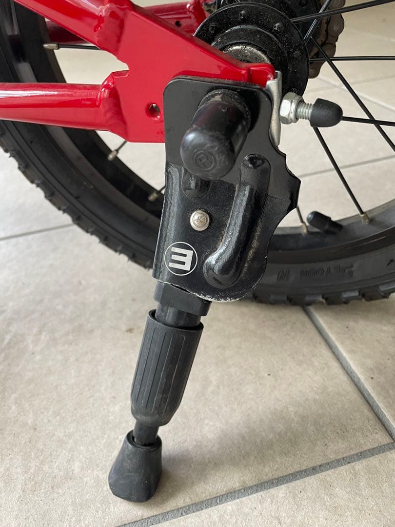 【引き渡し限定】ヨツバサイクル ヒーローレッド 14インチ