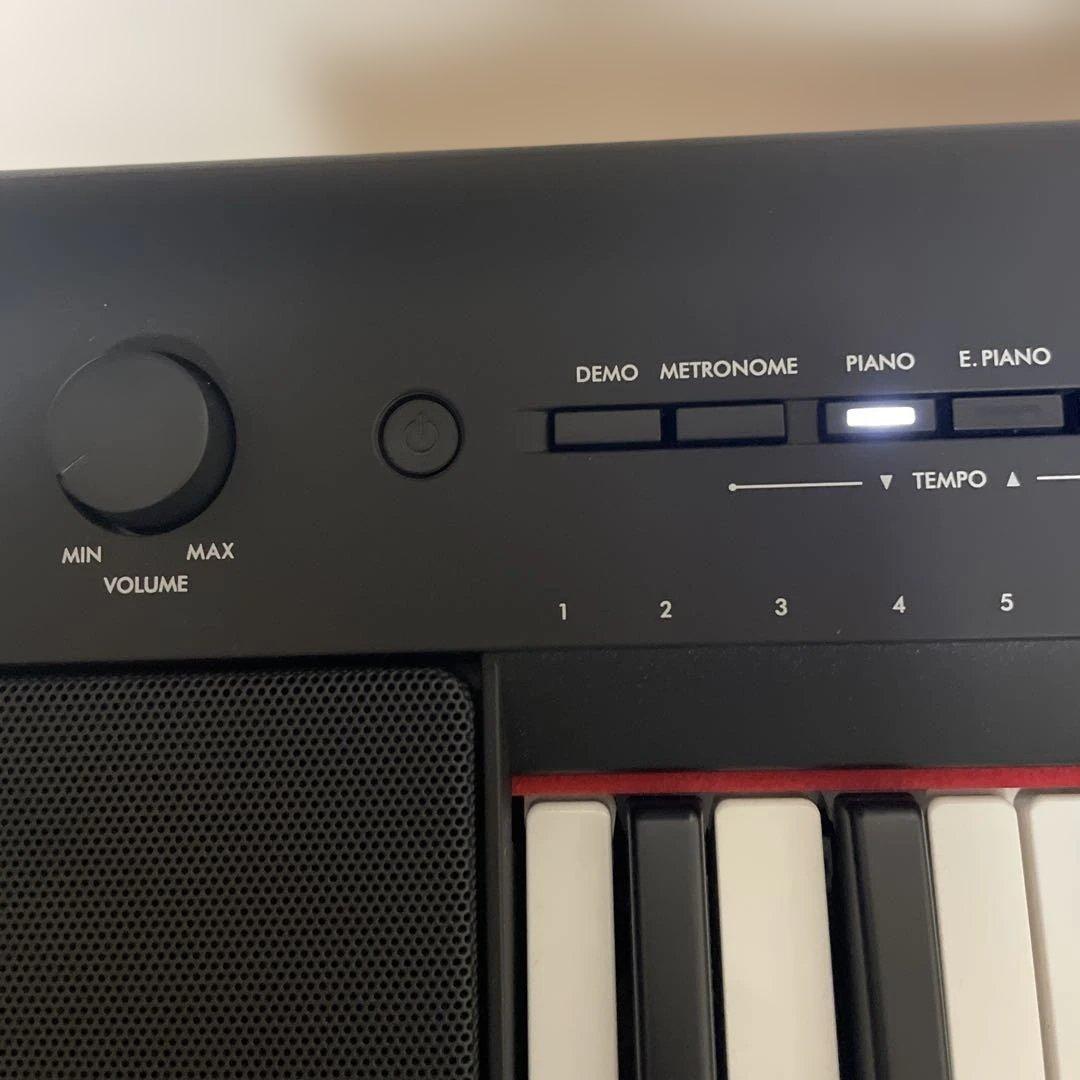 Yamaha Piggero NP-15スタンド、カバー、ヘッドフォン付き
