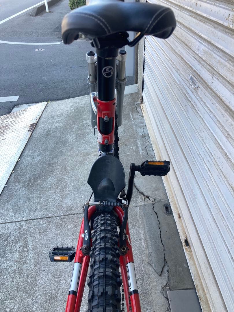 GT マウンテンバイク レッド