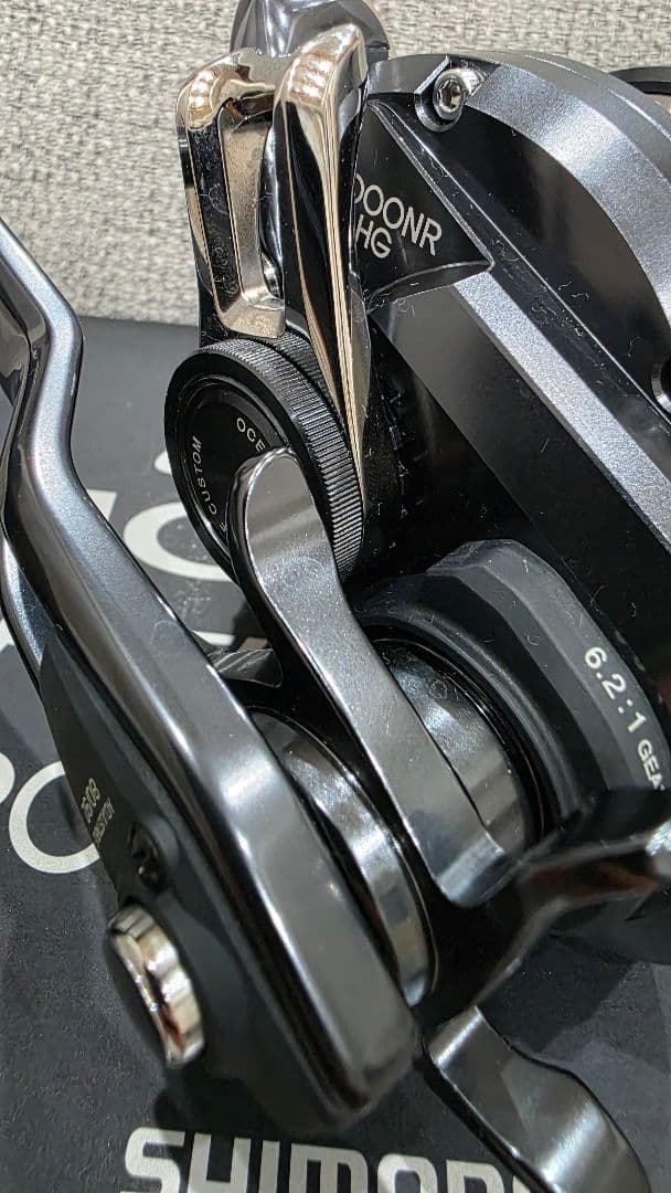 ヒ*リ様 シマノ　オシアジガー fカスタム 2000NRHG
