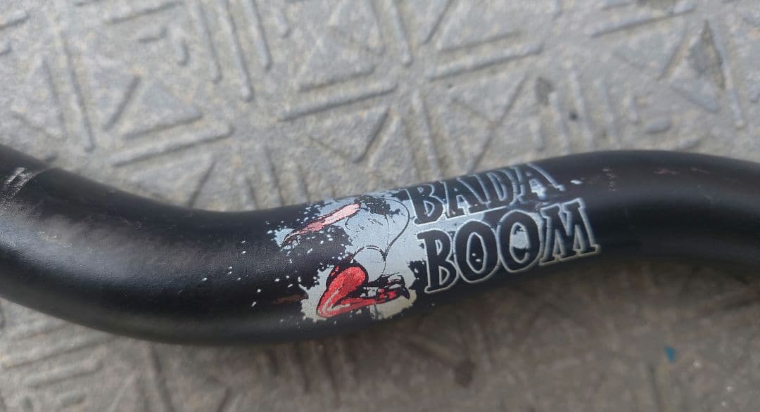 Blkmrkt Bada Boom 25.4 MTBハンドルバー