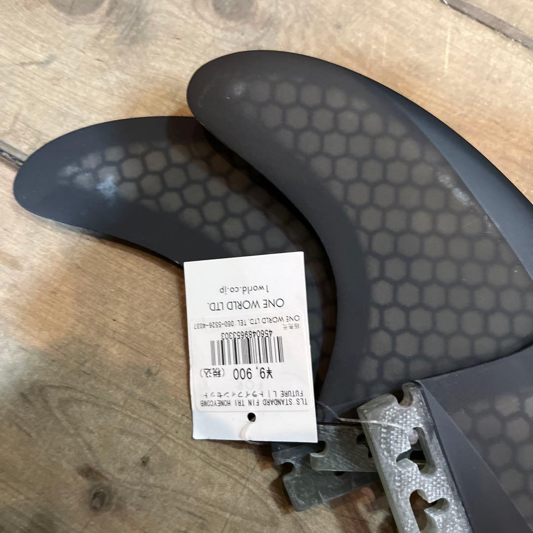 TOOLS フィン　新品　箱なし　定価9900円　トライフィン