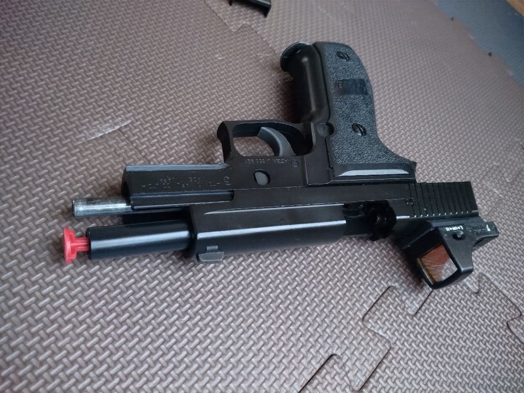 SIG P226 ガスガン マガジン・ホルスター付き