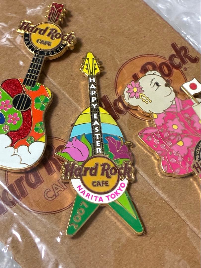 3点セット 成田店 ギター EASTER ハードロックカフェ ピンバッジ