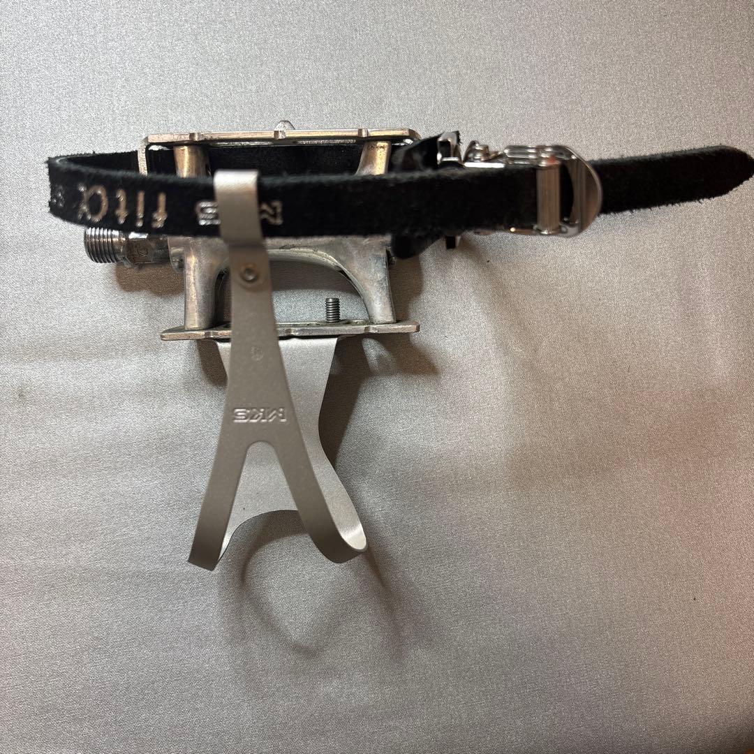 MKS  NUEVO フラットペダル