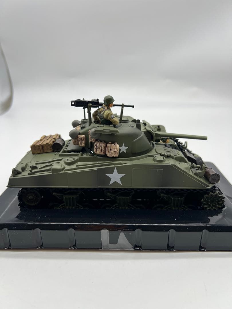 No135 1/32 SHERMAN TANK WWⅡ U.S. TANK