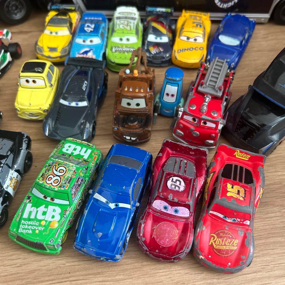 カーズ トミカ 大きなマックトレーラー＆カーズの仲間たち　20台セット