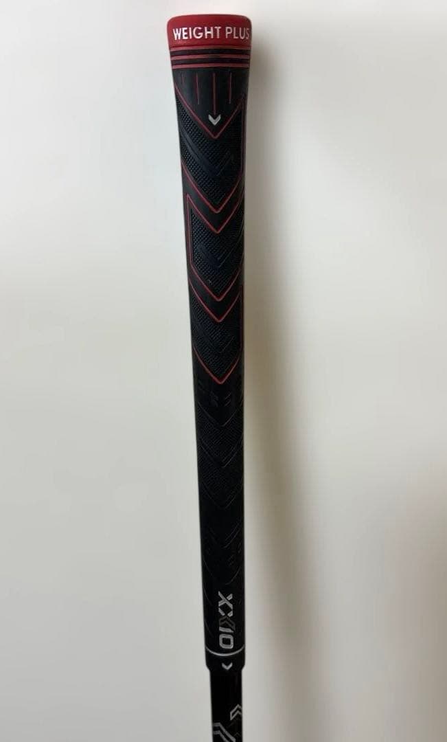 ゼクシオメンズ　ユーティリティH3黒赤デザイン