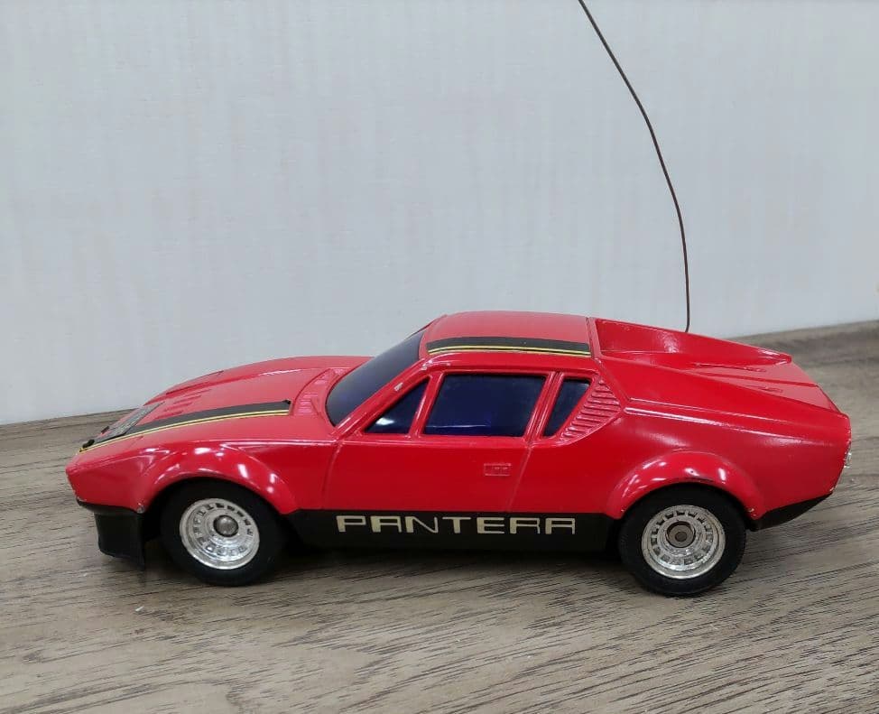 デ・トマソ パンテーラ　PANTERA ラジコンカー