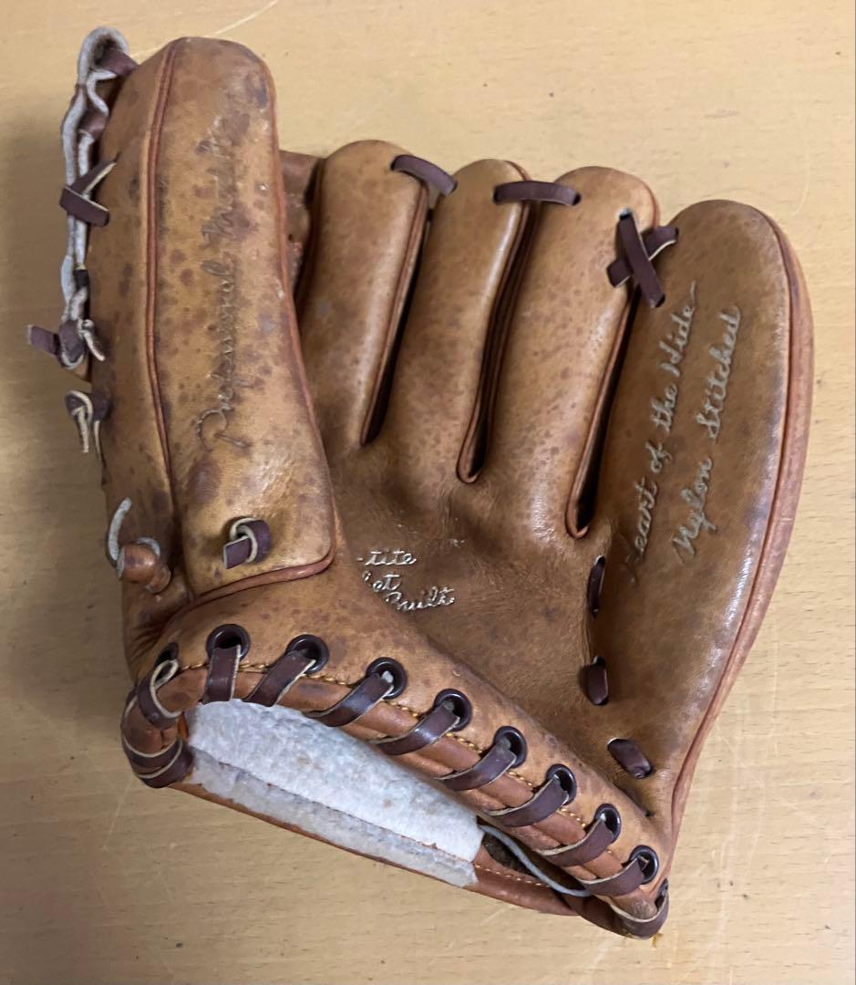 ①【野球グローブ】グローブ　ミット　4個まとめ売り　ヴィンテージ