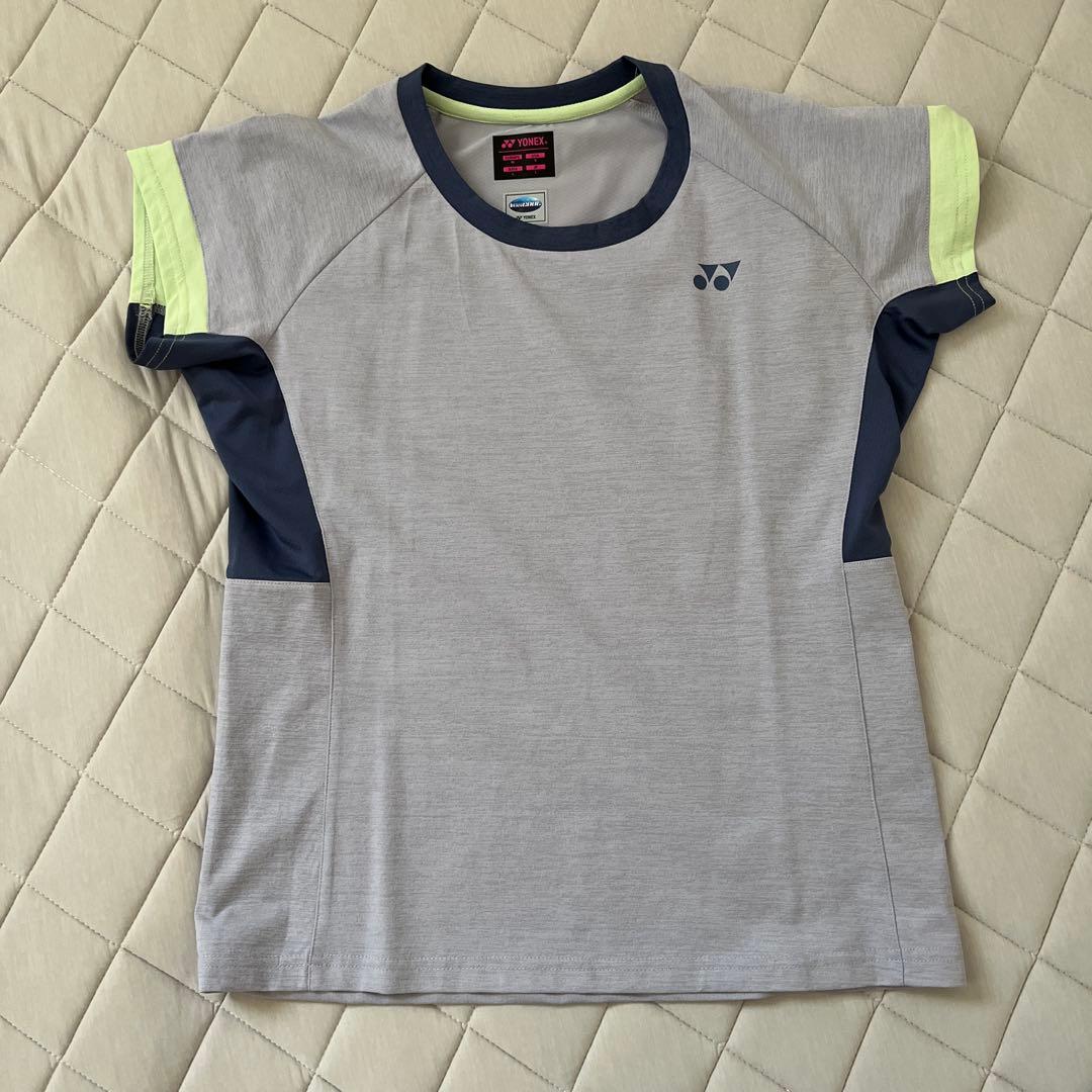 YONEX Tシャツとショートパンツセット Mサイズ