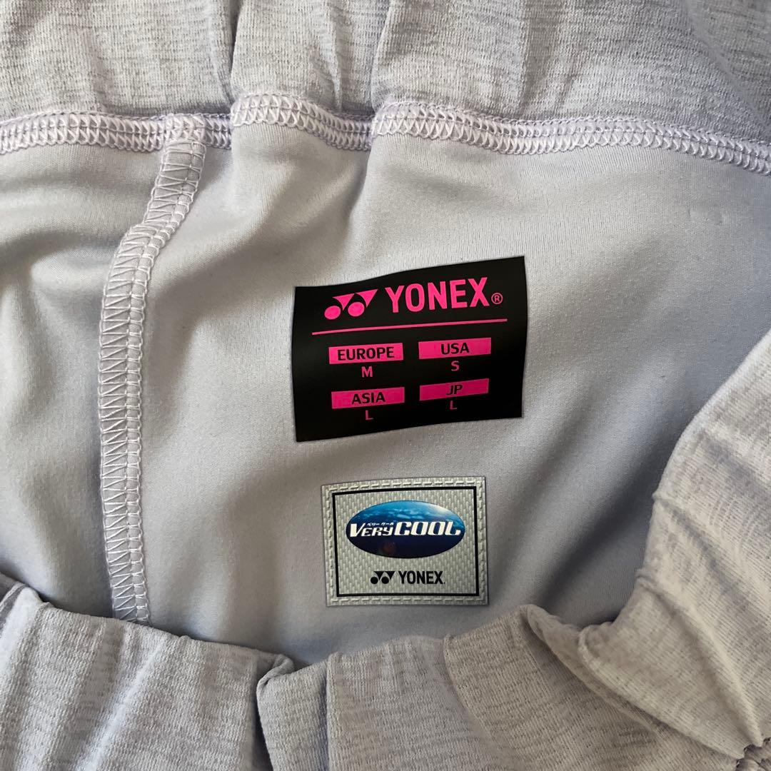 YONEX Tシャツとショートパンツセット Mサイズ